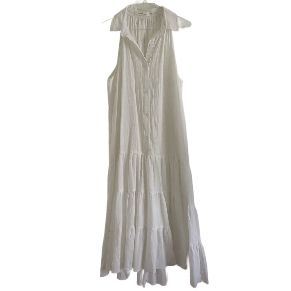 White Sleeveless Dress